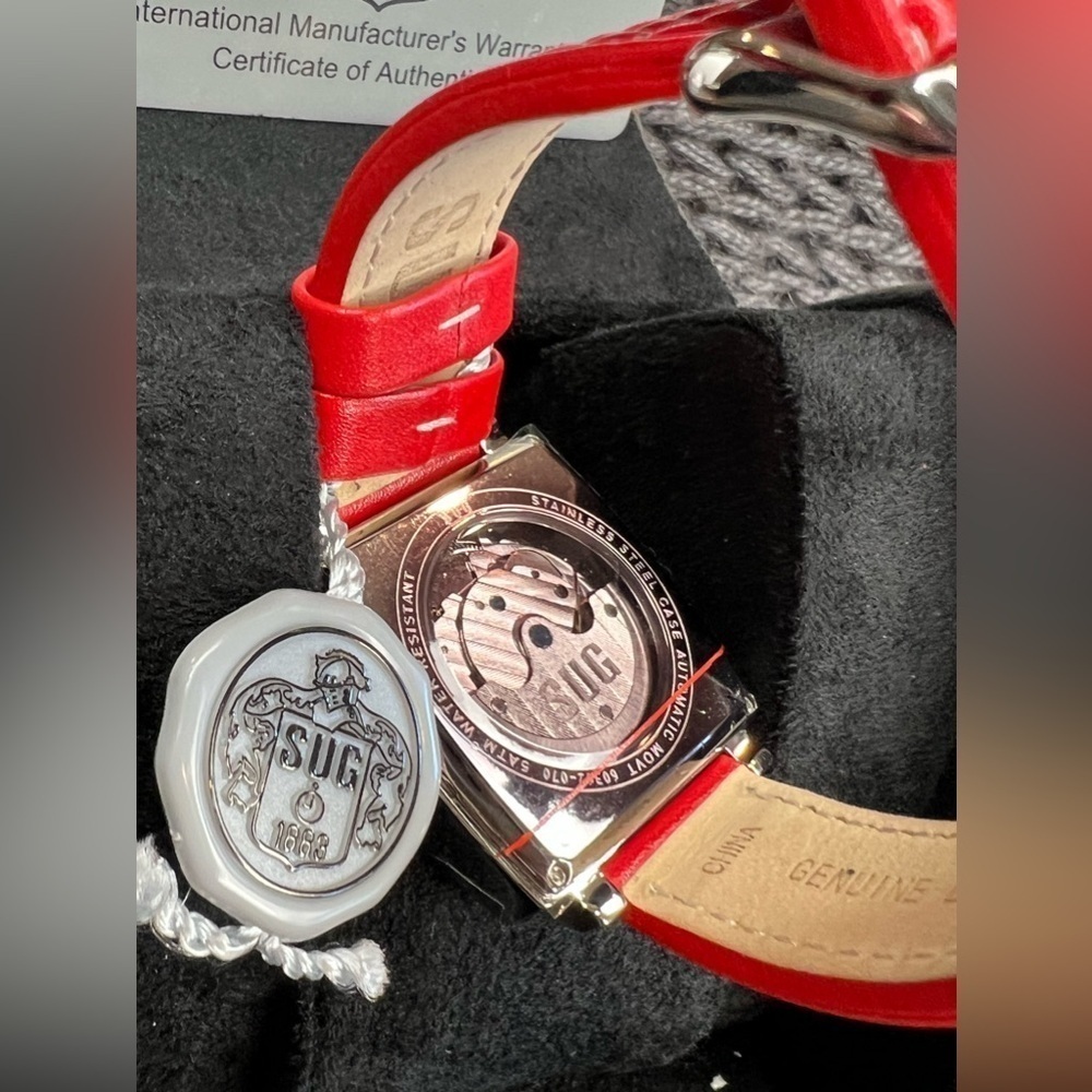 T006. SUG Red Automatic Mens Watch, Leather Strap. Pristine Condition - Picture 3 of 8
